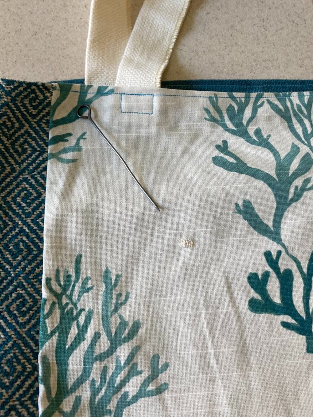 NWOT Handcrafted Tote Blues/Greens - Very Beachy - Picture 12 of 13